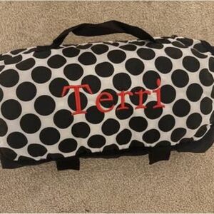 Polka Dot Thirty one on the go blanket